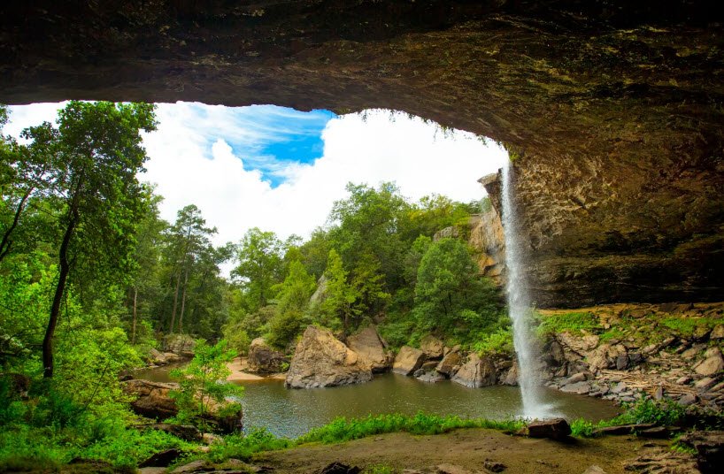 Noccalula Falls, United States